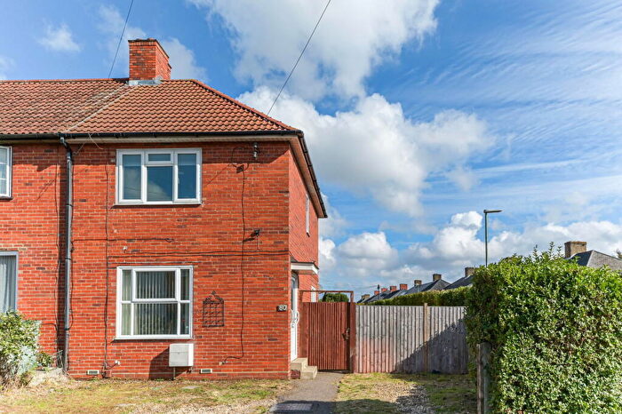 2 Bedroom End Of Terrace House To Rent In Westminster Road, Sutton, SM1