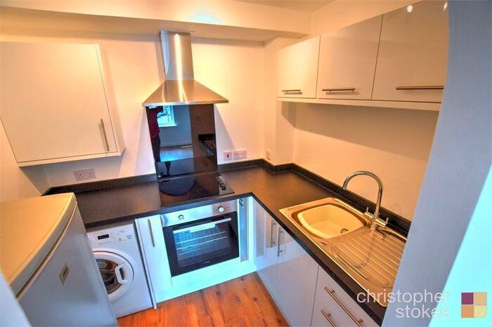 1 Bedroom Flat To Rent In Fountain Court, Cheshunt, Cheshunt, Hertfordshire, EN8