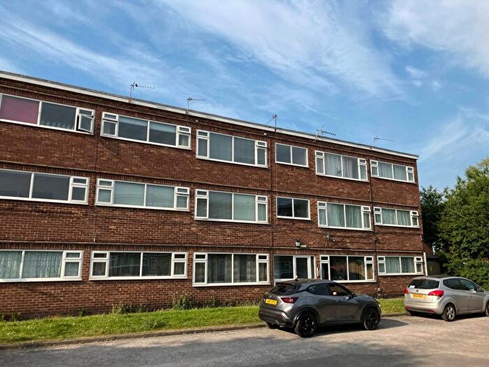 2 Bedroom Flat For Sale In Douglas Court, Nottingham, Nottinghamshire, NG9