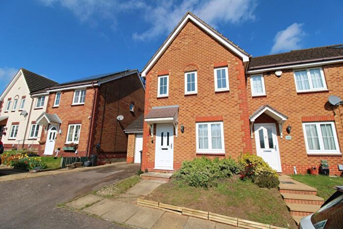 3 Bedroom Terraced House To Rent In Fairfield Way, Stevenage, SG1