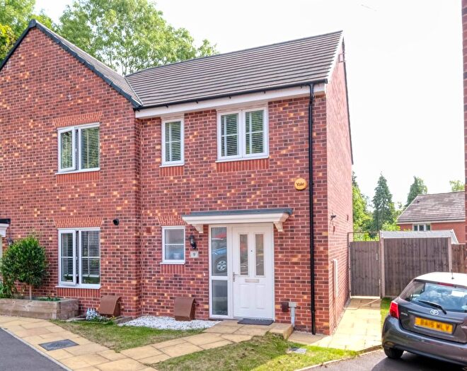 2 Bedroom Semi-Detached House For Sale In Hawker Close, Birmingham, B31