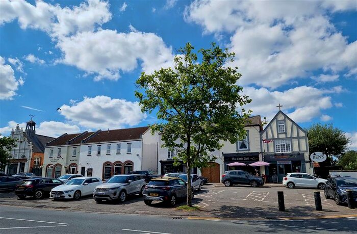 1 Bedroom Flat To Rent In Market Place, Bawtry, Doncaster, DN10