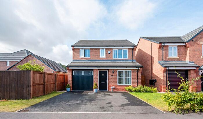3 Bedroom Detached House For Sale In Lodge View Crescent, Ormskirk, L40