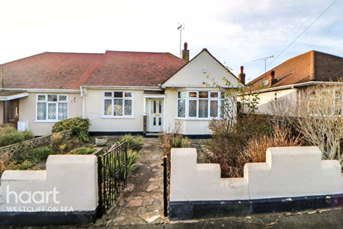 2 Bedroom Semi-Detached Bungalow For Sale In St Georges Drive, Westcliff-On-Sea, SS0
