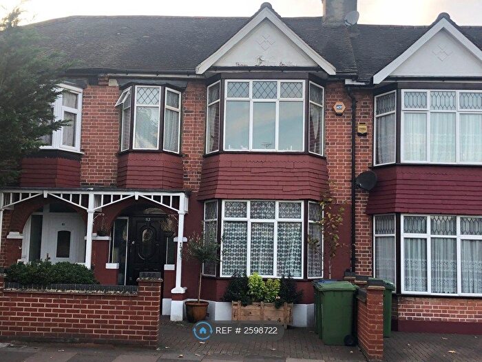 3 Bedroom Terraced House To Rent In Basildon Road, London, SE2