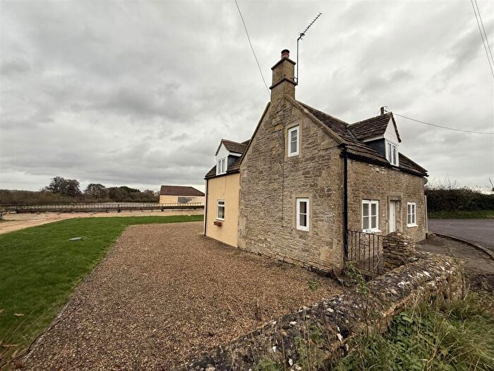3 Bedroom Cottage To Rent In Upper South Wraxall, BA15