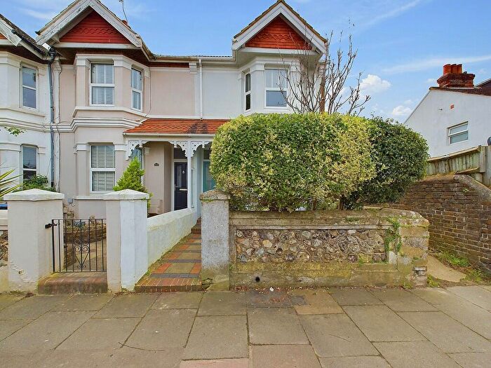4 Bedroom End Of Terrace House To Rent In Queen Street, Worthing, BN14