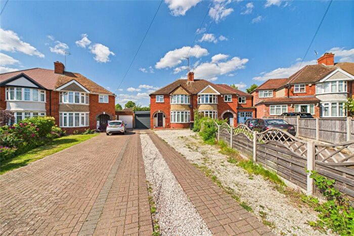 4 Bedroom Semi-Detached House For Sale In Byron Road, Earley, Reading, Berkshire, RG6