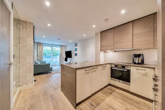 1 Bedroom Flat For Sale In Townmead Road, Imperial Wharf, London, SW6