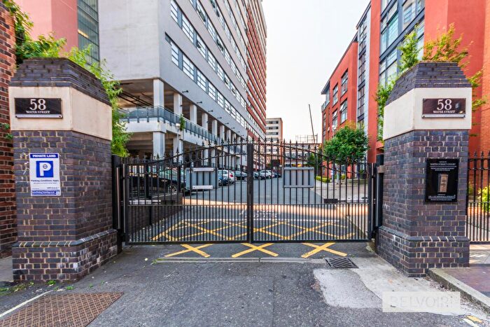 2 Bedroom Flat To Rent In Water Street Court, Water Street, Jewellery Quarter, Birmingham, B3