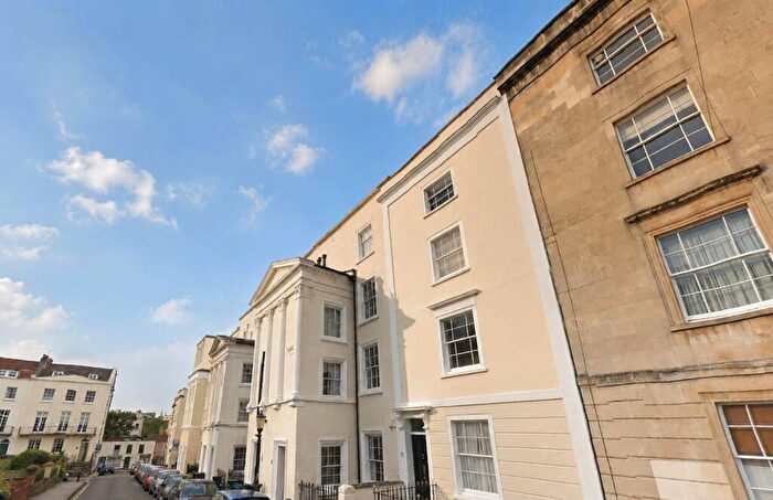 2 Bedroom Flat To Rent In Meridian Place, Clifton, Bristol, BS8