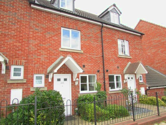3 Bedroom Flat To Rent In High Street, Fletton, PE2