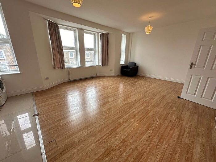 1 Bedroom Flat To Rent In The Vale, Acton, W3