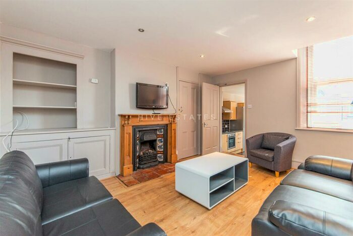 6 Bedroom Flat To Rent In Oakland Road, Jesmond, Newcastle Upon Tyne, NE2