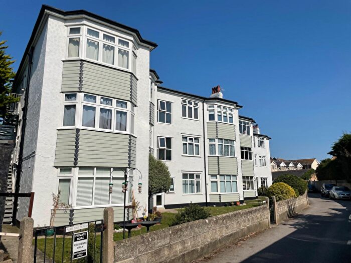 2 Bedroom Flat To Rent In Bolton Close, Bournemouth, BH6