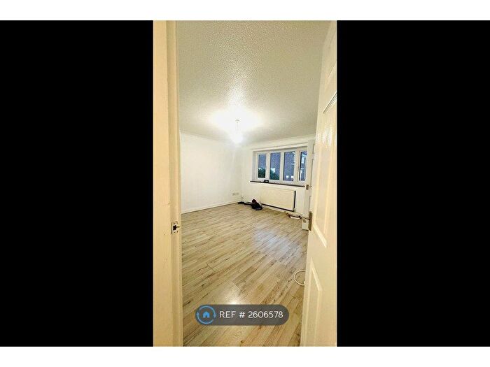 3 Bedroom Detached House To Rent In Drayton Way, Dawley, Telford, TF4