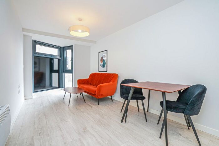 1 Bedroom Flat To Rent In Atkinson Street, Leeds, LS10