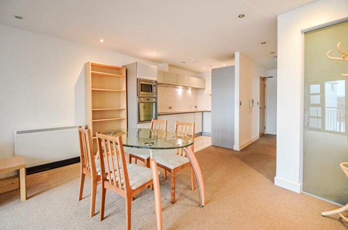 2 Bedroom Apartment To Rent In Castle Exchange, NG1