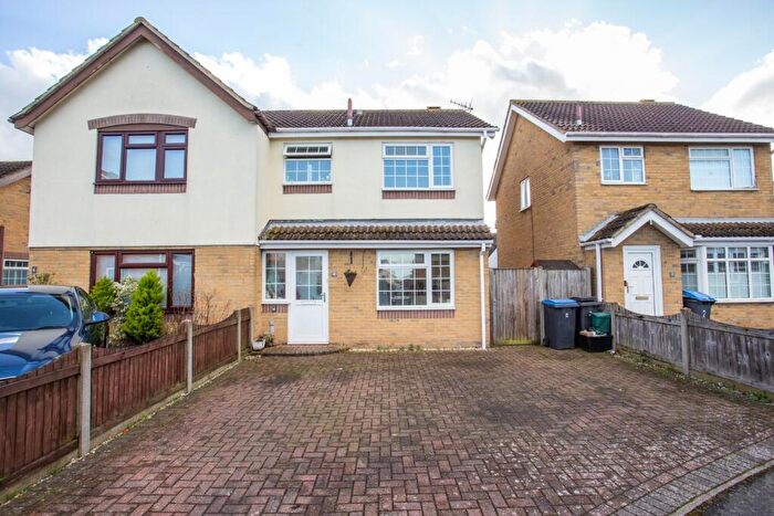 3 Bedroom Semi Detached House For Sale In Wordsworth Gardens, Aylesham, Canterbury, Kent, CT3
