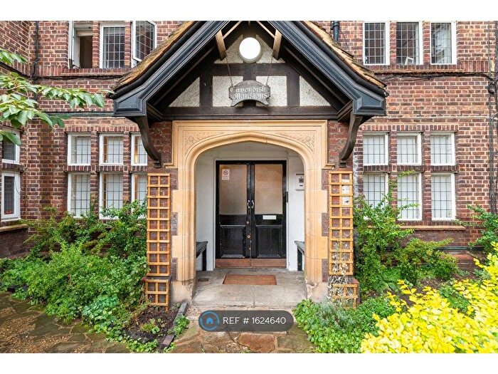 2 Bedroom Flat To Rent In Cavendish Mansions, London, SW12