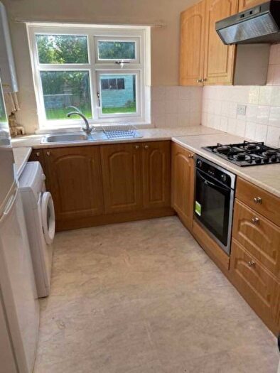 3 Bedroom Semi Detached House To Rent In Fairholme Road, Fallowfield, M20