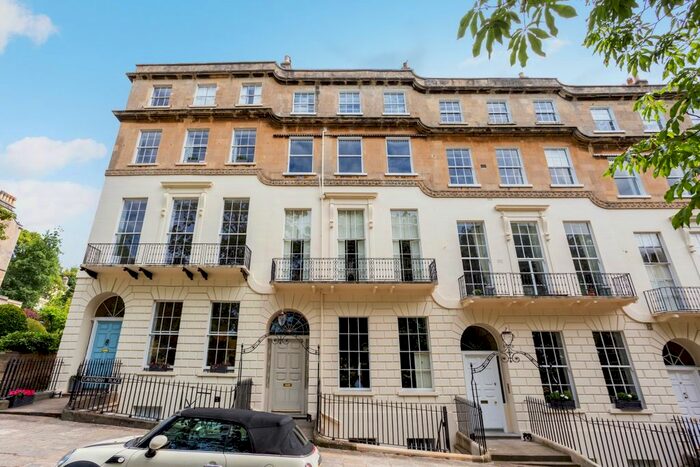 4 Bedroom Town House To Rent In Cavendish Place, Bath, BA1