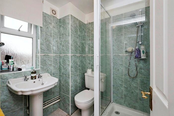 4 Bedroom Flat For Sale In Cornfield Terrace, Eastbourne, BN21