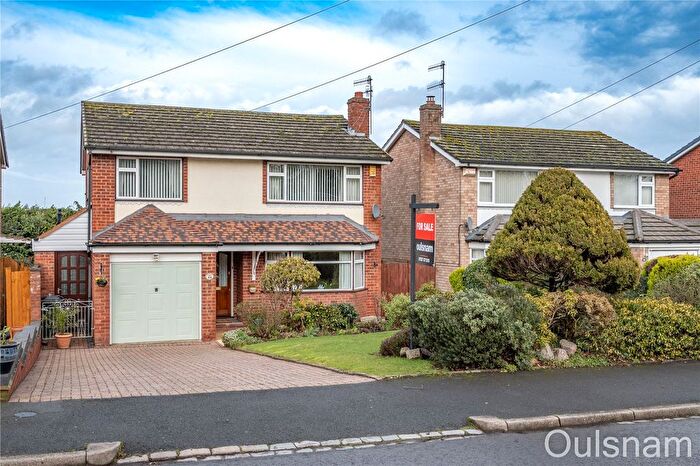 3 Bedroom Detached House For Sale In Kidderminster Road, Bromsgrove, Worcestershire, B61