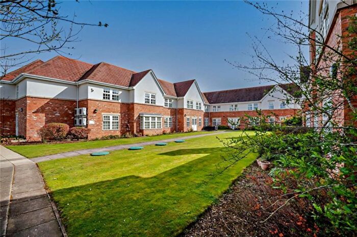 2 Bedroom Flat For Sale In Brampton Valley Lane, Chapel Brampton, Northampton, NN6