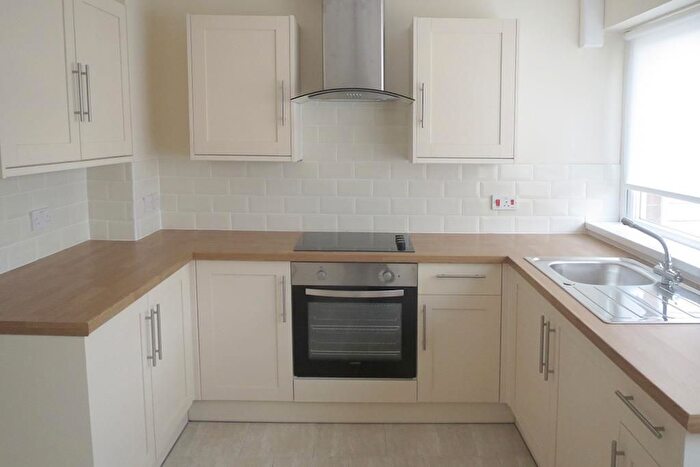 2 Bedroom Semi-Detached House To Rent In Russells Hall Road, Dudley, DY1