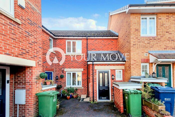 2 Bedroom Flat To Rent In Fox Dene View, Greenside, Ryton, NE40