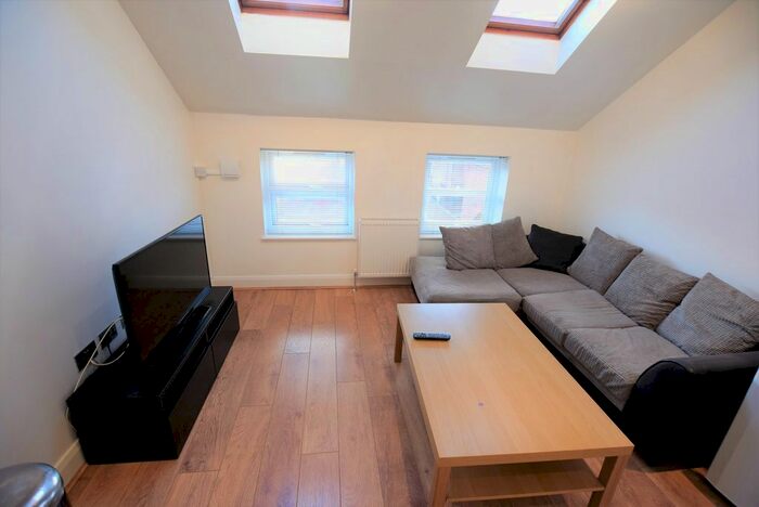 1 Bedroom Flat To Rent In London Street, Reading, RG1