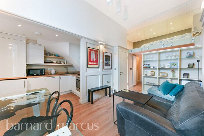 Studio For Sale In London Stile, London, W4