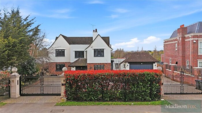 4 Bedroom Detached House To Rent In Manor Road, Chigwell, Essex, IG7