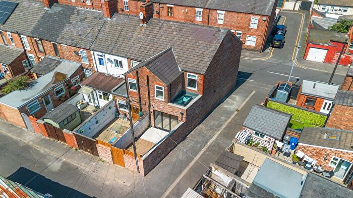 2 Bedroom End Of Terrace House For Sale In Elaine Street, Warrington, WA1