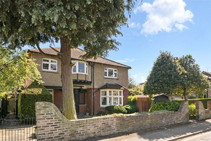 5 Bedroom Detached House For Sale In Norton Road, Uxbridge, UB8