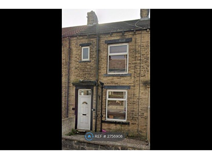 2 Bedroom Terraced House To Rent In Woodhall Road, Bradford, BD3