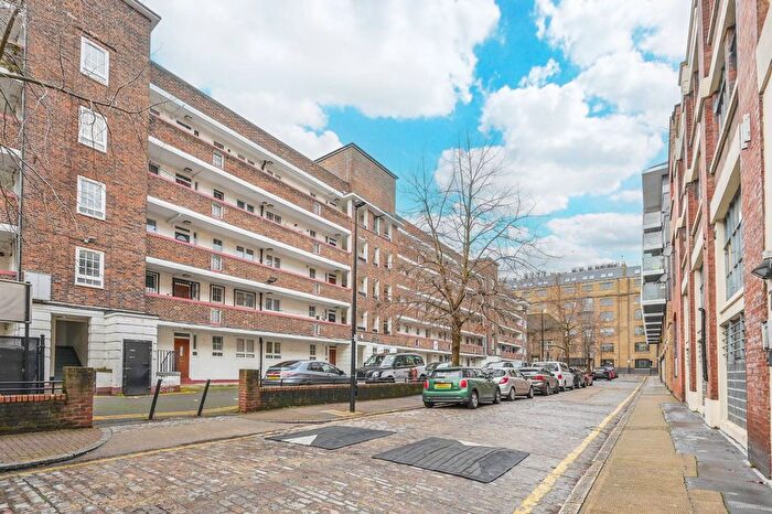Studio For Sale In Boyd Street, Tower Hamlets, London, E1