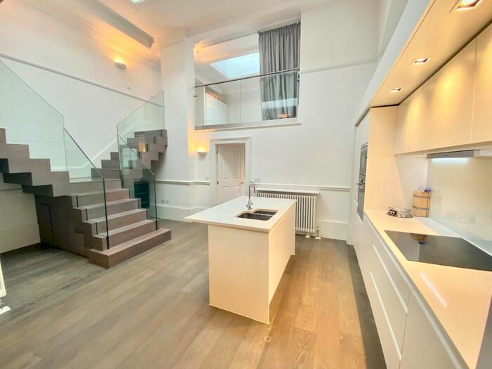 2 Bedroom Property To Rent In The Courtyard, St. Martins Lane, York, YO1