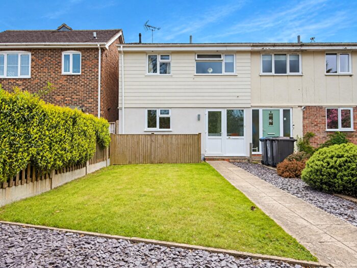 3 Bedroom End Of Terrace House For Sale In Temple Way, Worth, Deal, CT14