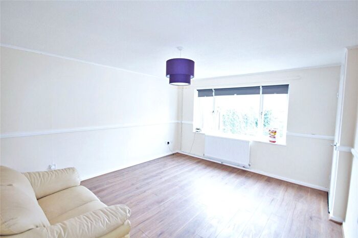 3 Bedroom Detached House To Rent In Baxter Road, London, E16