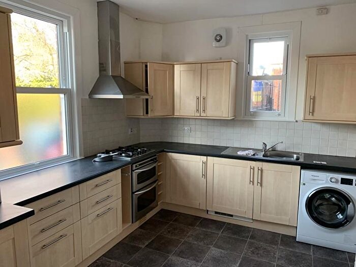 1 Bedroom Flat To Rent In Elms Gardens, Ruddington, Nottingham, NG11