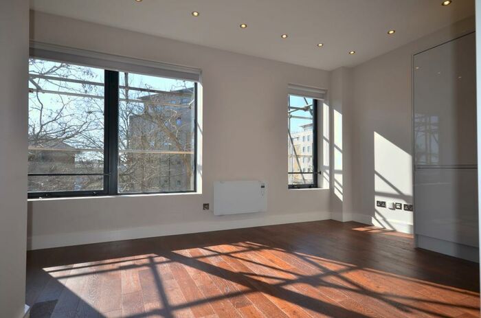 1 Bedroom Apartment To Rent In London Road, Bracknell, RG12