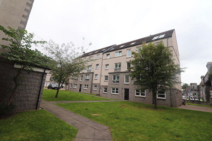 2 Bedroom Flat To Rent In South College Street, Aberdeen, AB11