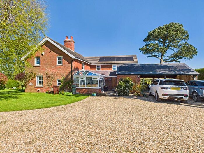 4 Bedroom Cottage For Sale In The Cottage, Gayton Le Wold, Louth, LN11