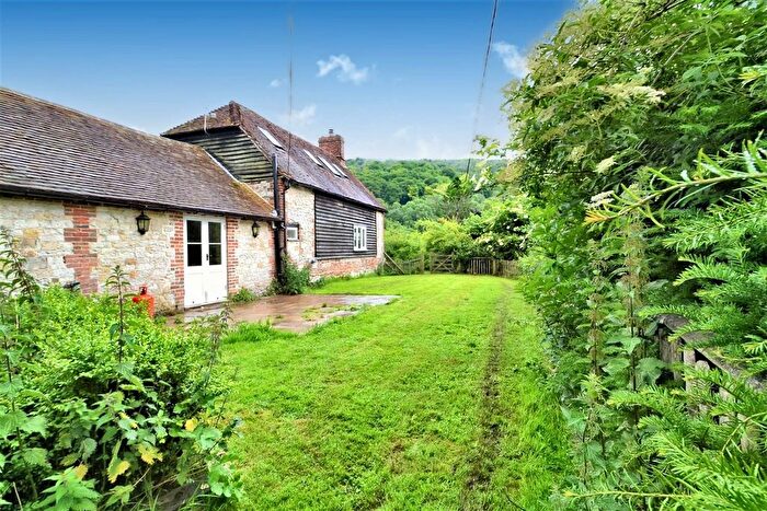 3 Bedroom Property To Rent In Duncton, Petworth, GU28