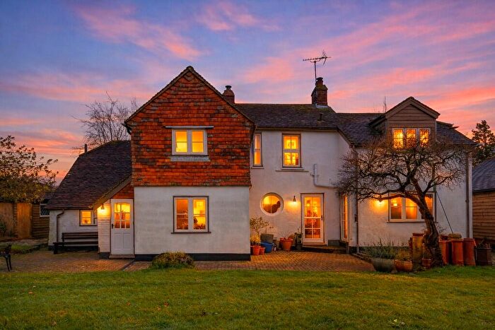 4 Bedroom Detached House For Sale In Keepers Corner, RH6