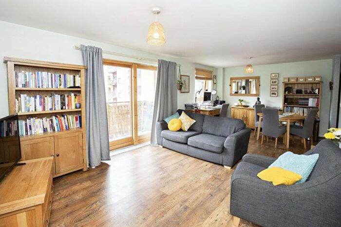 2 Bedroom Apartment To Rent In Burford Wharf Apartments, E15