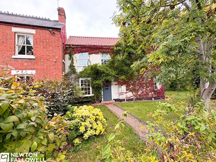 4 Bedroom Detached House For Sale In Sutton Lane, Sutton Cum Lound, DN22