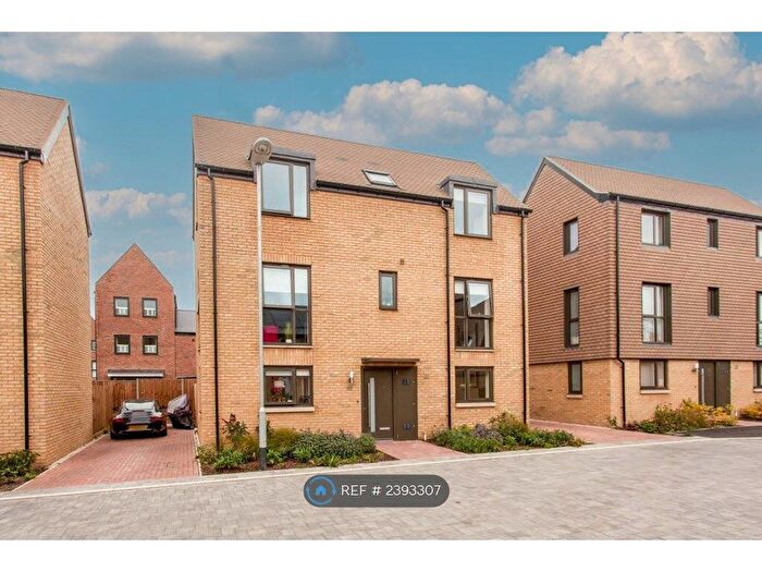 4 Bedroom Detached House To Rent In Plymouth Close, Cambridge, CB3